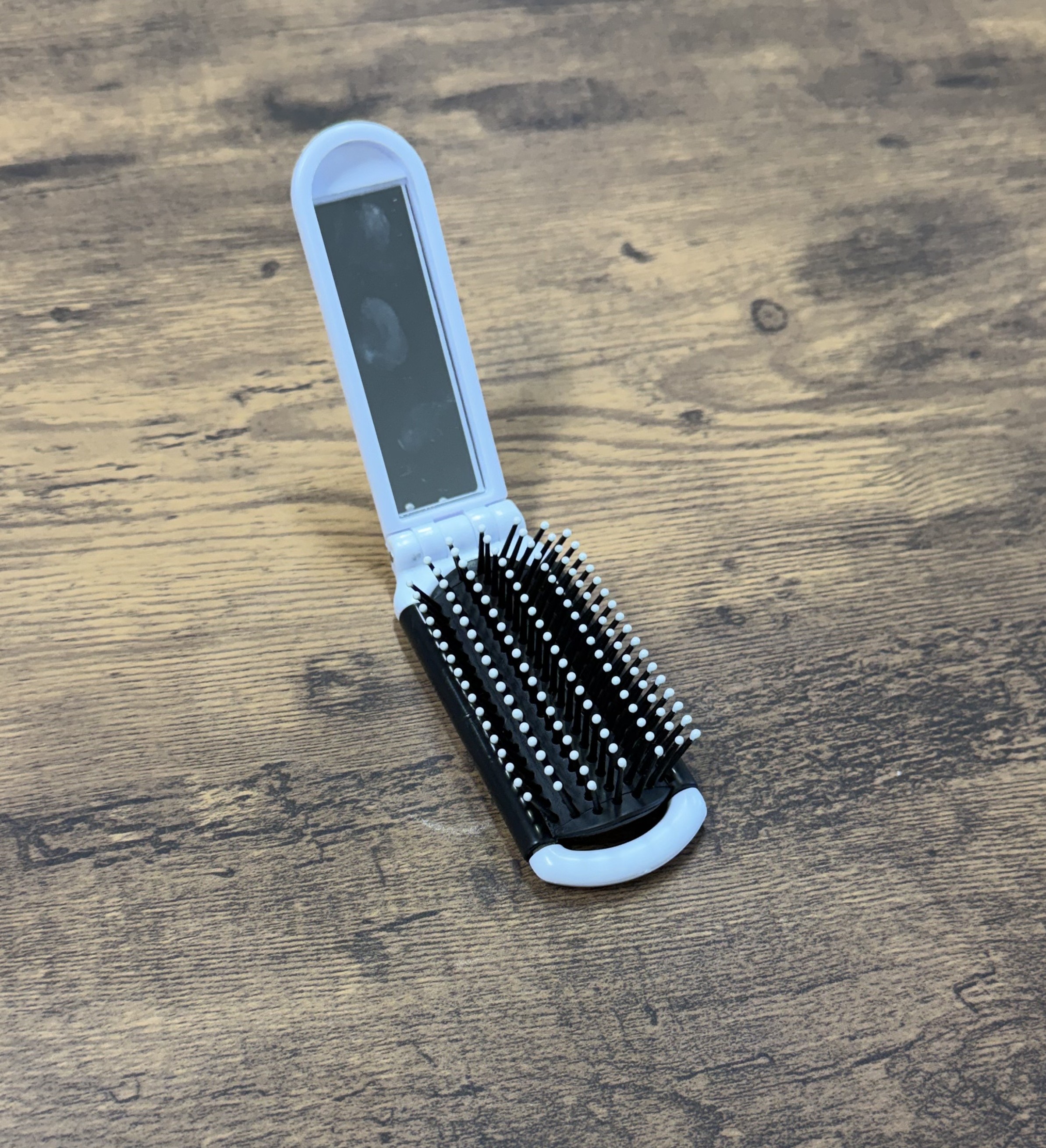 Summer Item-Folding Brush